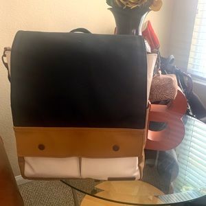 Petunia Pickle Bottom Pathway Diaperbag!